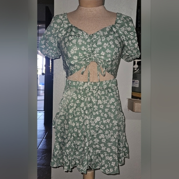 NWT Reseller Womans Bundle S/M - Picture 7 of 7